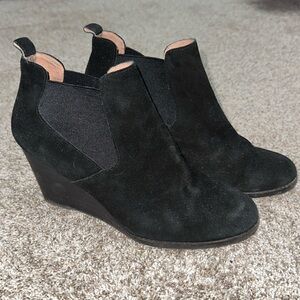 🆕 Caslon black suede Leather‎ Wedge booties. Size 10